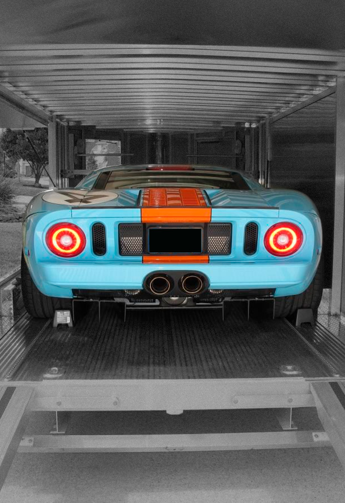 Exclusive shipment enclosed trailer